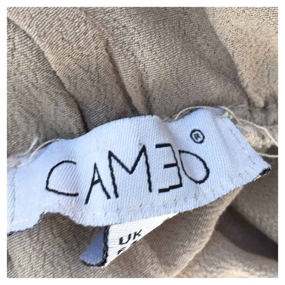 CAMEO ROMPER - Picture 4 of 7